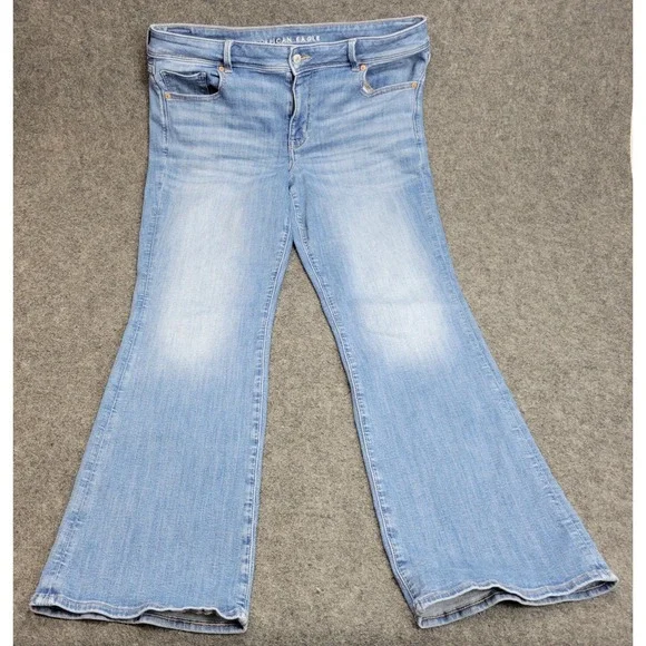 American Eagle Outfitters Light Blue Boot Cut Jeans - Picture 2 of 11